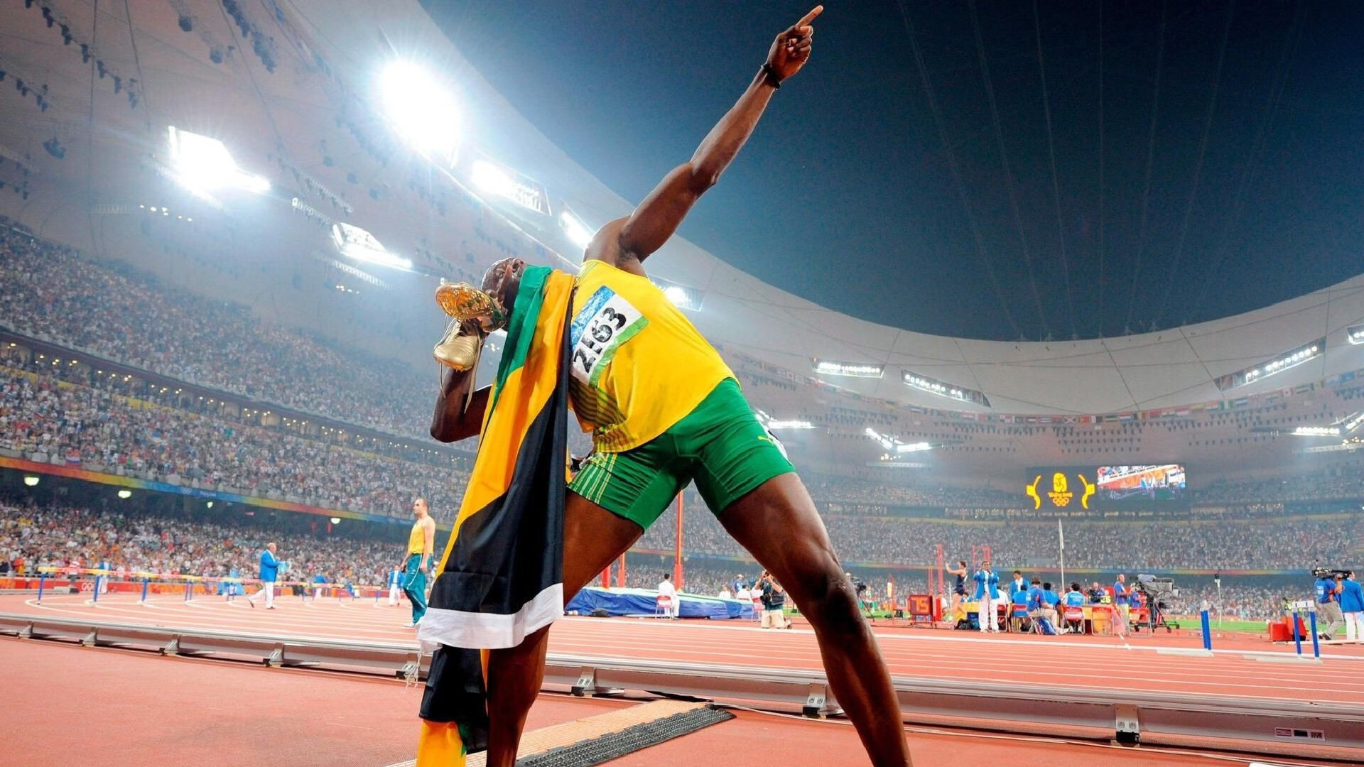 中国女篮坚守信念勇夺荣耀,中国女篮真棒